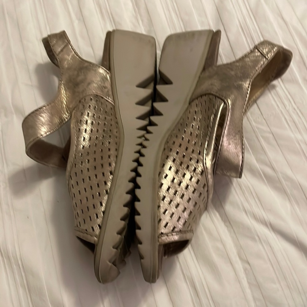 Wolky womens gold high heels